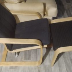 Akita Bentwood  Arm Chair And Autumin 