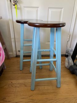 2 Stools
