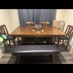 Dining Room Table Set 