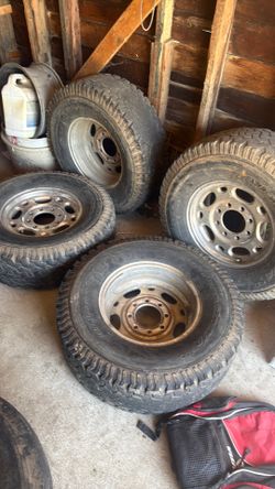 2010 2500 Chevy rims