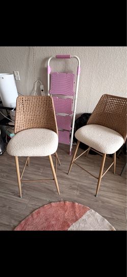 Like new bar stools *free delivery*