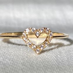 Size 7 Gold Stack Ring 18k solid Gold Ring/ Stack Ring- Simulated diamonds, 1.3 grams