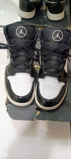 Air Jordan Mid-Top Sneakers Black White