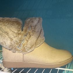 Bebe Nayeli Sand Faux Fur Ankle Boots Shoes Size 10