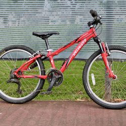 Specialized 24” Hotrock Full Suspension