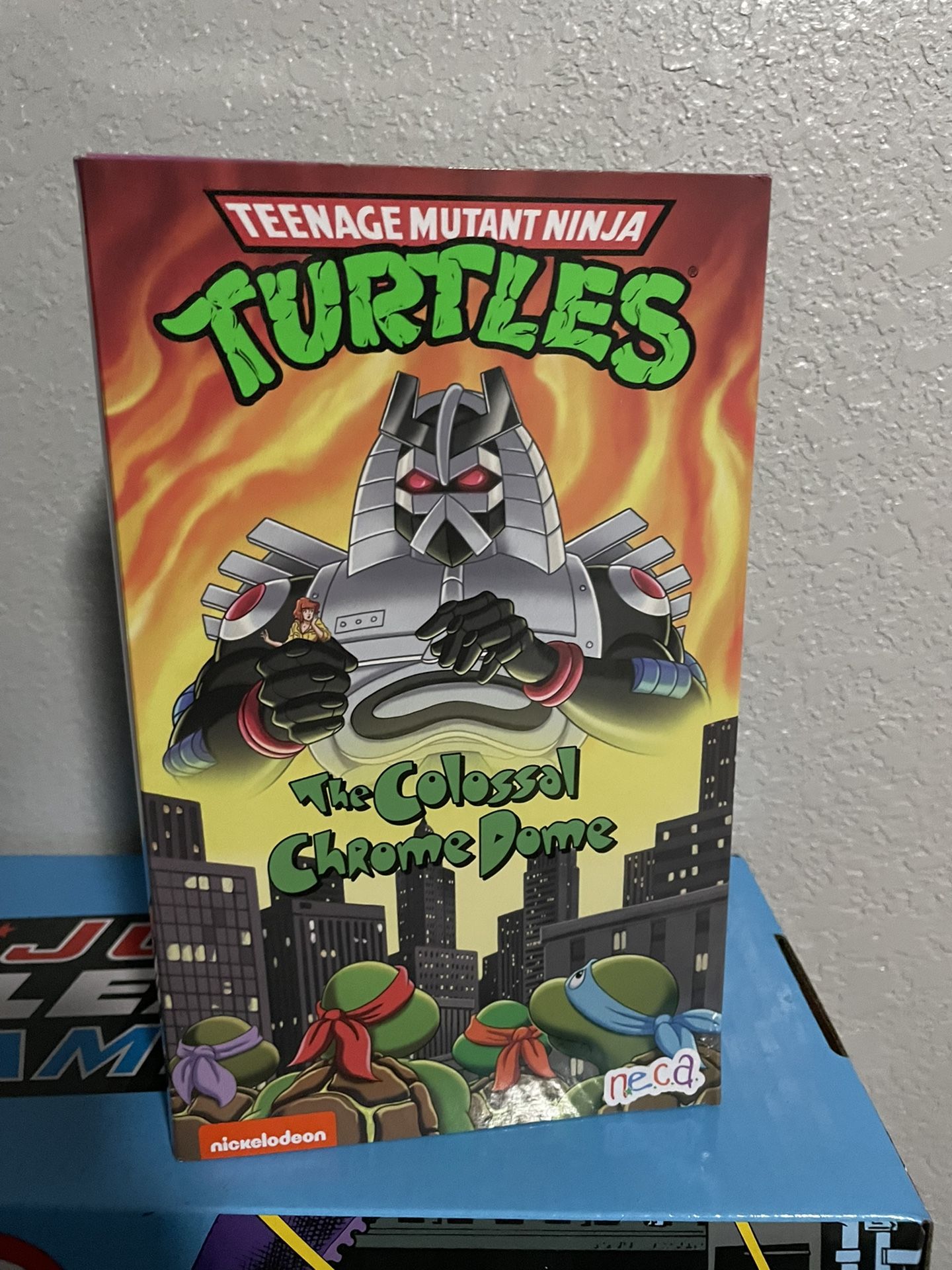 Neca Tmnt Colossal Chrome Dome Sealed In Box 