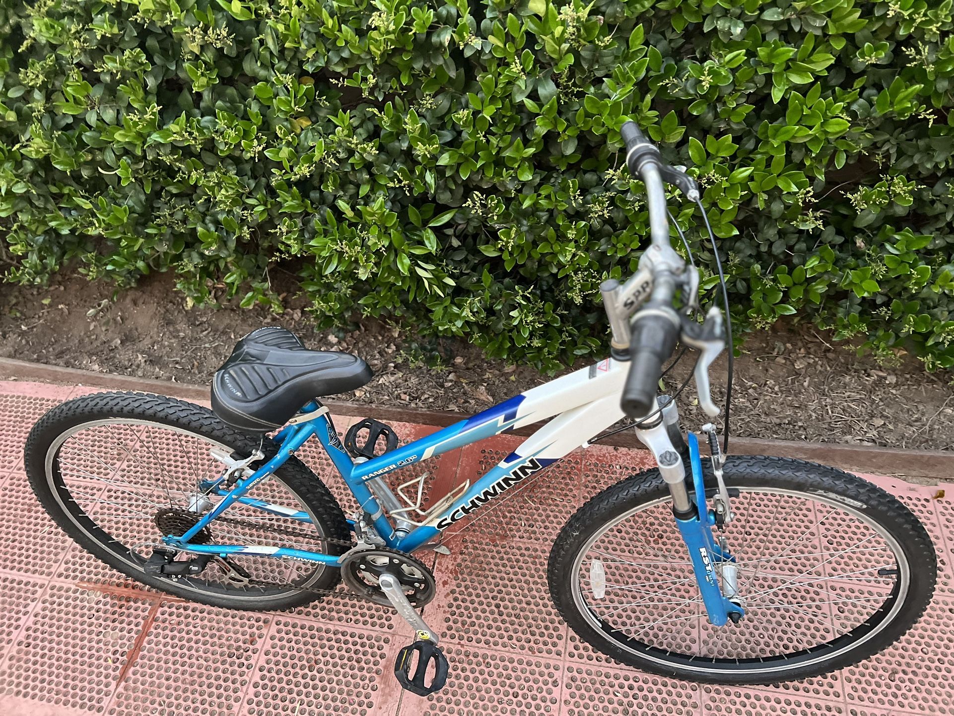 Schwinn Ranger 21 Speed Mountain Bike #3