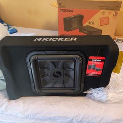 10" kicker L7 down firing subwoofer .built-in amp. Bass knob included.