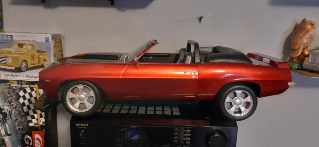 1968 CHEVY CAMERO REMOTE CONTROL CAR OVER 2 FT LONG AND 11" WIDE