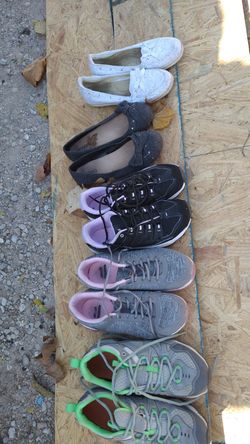 Women's shoes size 8