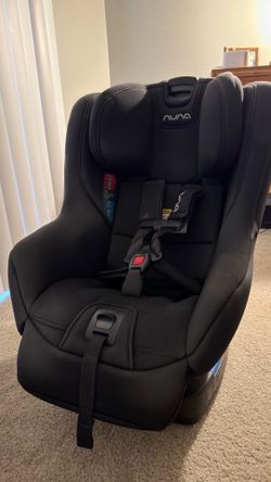 Nuna RAVA Convertible Car Seat – Black – Expires 2031