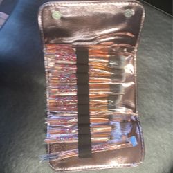 Set Of 10 Make Up Brushes 