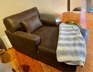 Chaise lounger $70