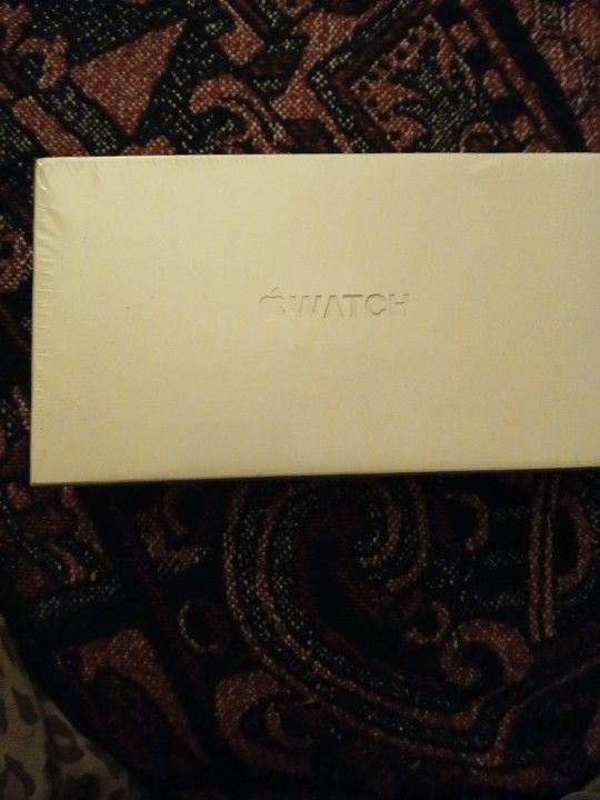 Apple WATCH  brand-new In Box
