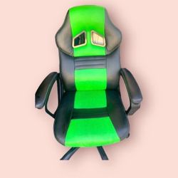 Green & Black Ergonomic Gaming Chair - Fully Adjustable!
