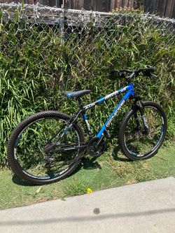 GENESIS 29”WITH FRONT DISC BRAKES