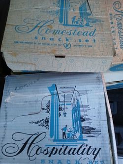 Hospitality & homestead 1950s  glass cup plates
