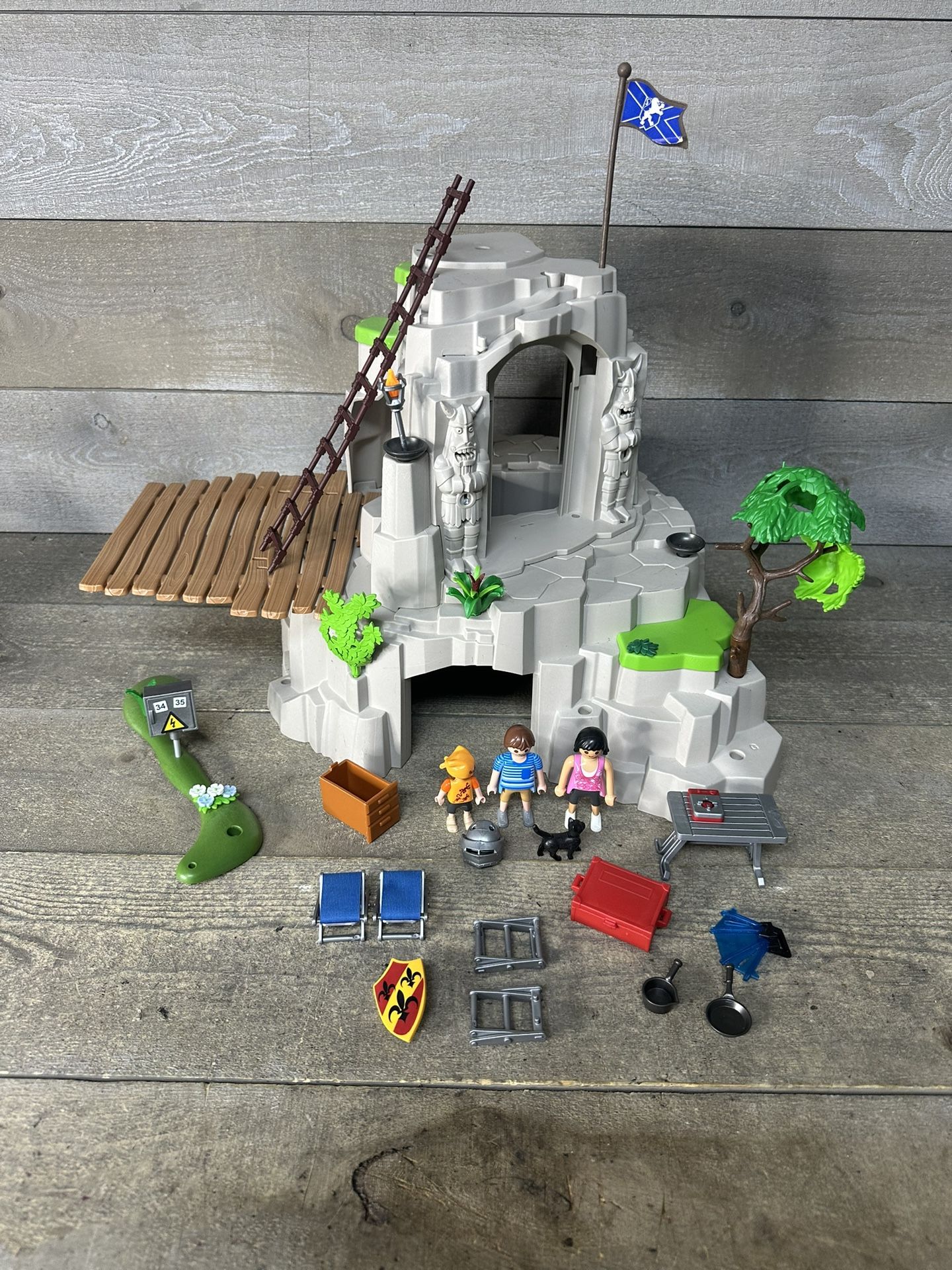 Playmobil Treasure Hunters Temple 4842 Set Incomplete Parts Lot Replacement