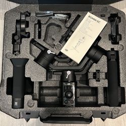 DJI Ronin-SC - Camera Stabilizer, 3-Axis Handheld Gimbal for DSLR and Mirrorless Cameras, Up to 4.4lbs Payload, Sony, Panasonic Lumix, Nikon, Canon, L