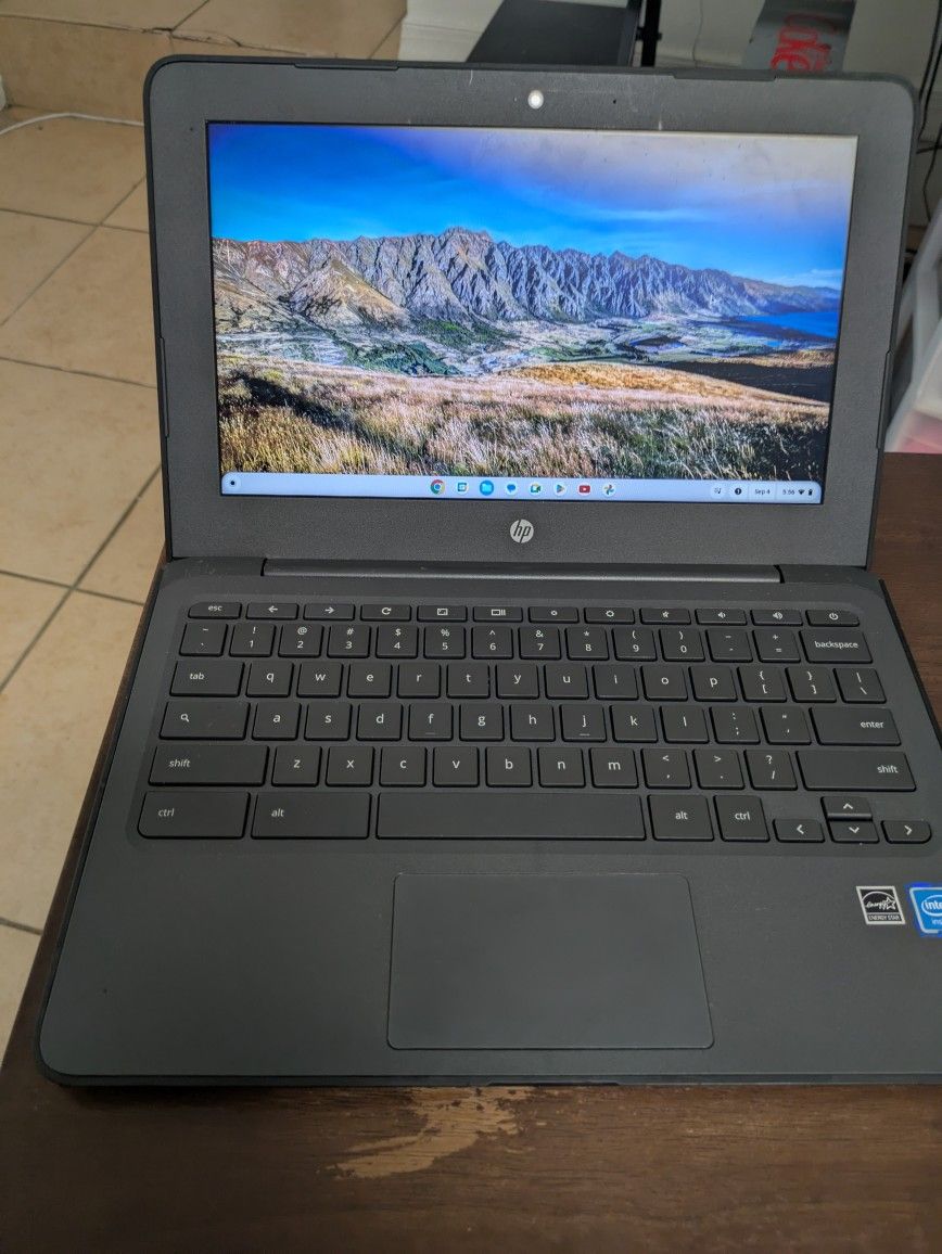 HP Chromebook 11 Inch Laptop TPN-Q203