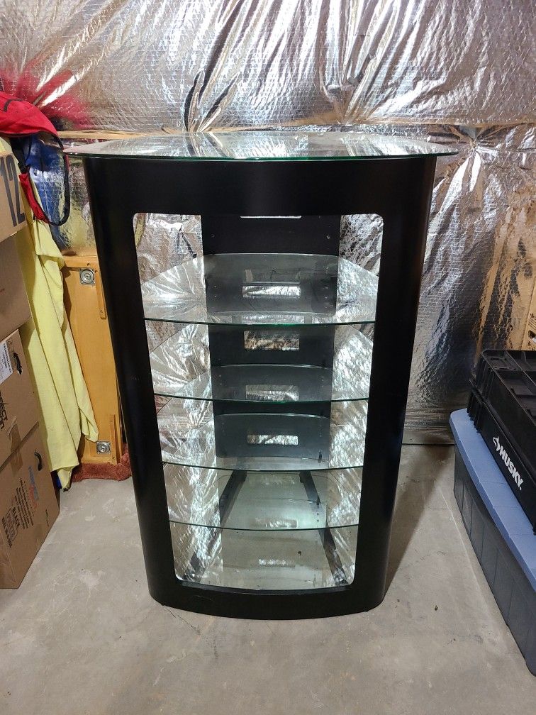 BDI Axis 8022 Audio Rack