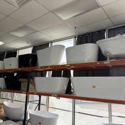 BATH TUBS ! Different Sizes And Models ! 