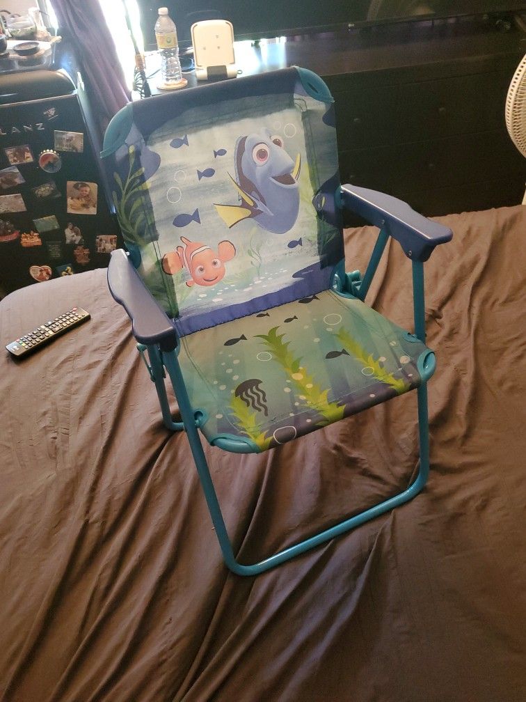 Toddler FINDING DORY/NEMO beach chair
