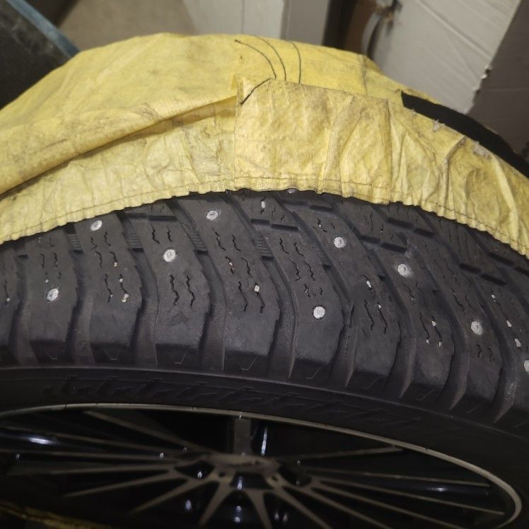 Hakkapeliita Studded Snow Tires With 22 Inch Wheels