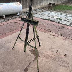 EASEL ART STAND