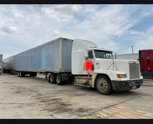 2000 Freightliner  FLD