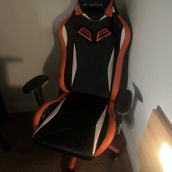 Adjustable Gaming Chair 