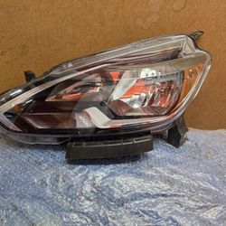 2016-2019 Nissan Sentra Halogen Left Side Headlight