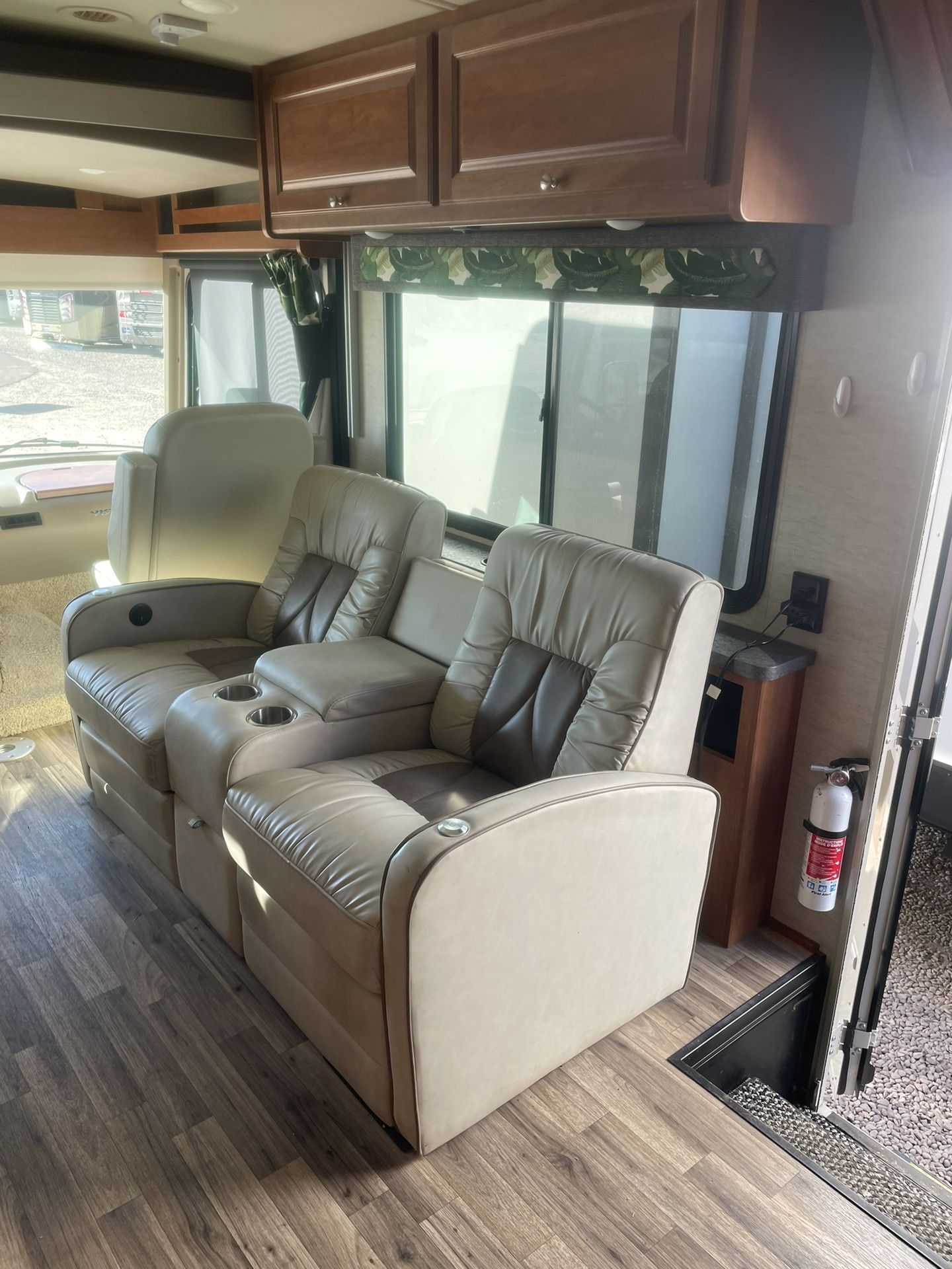 2018, Winnebago Vista 27 Foot Class A Motorhome for Sale in Mesa, AZ ...