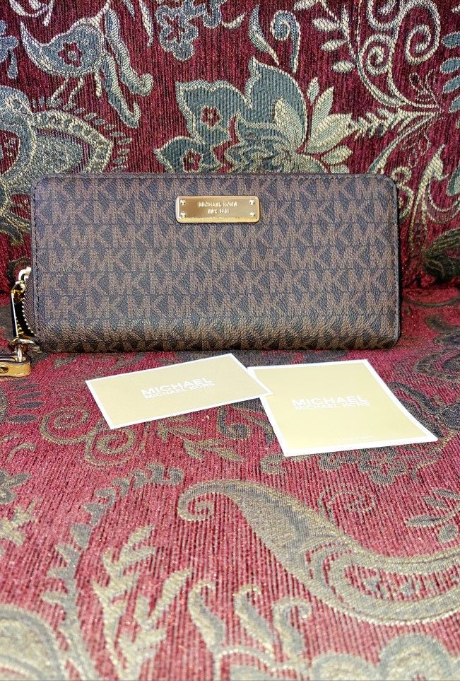 New Michael Kors Gramercy Signature Wallet In Brown