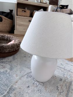 Creamy White ceramic lamp - like new