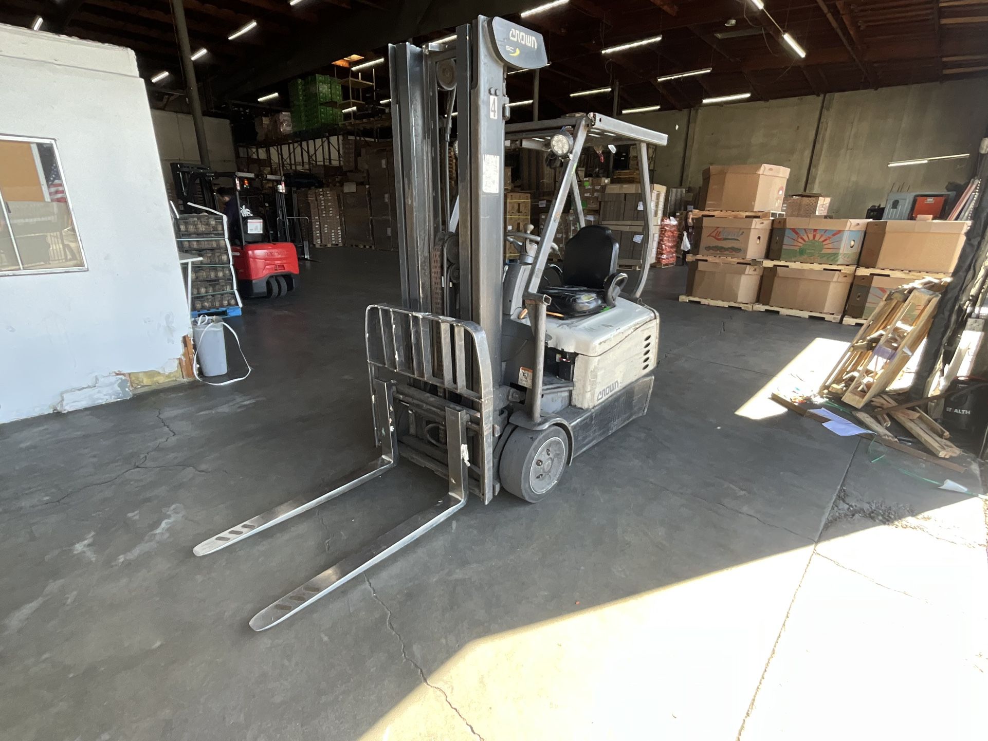 Crown Forklift For Sale
