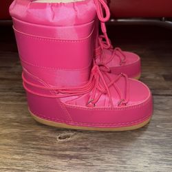 Fashion Nova Girl Snow Boots