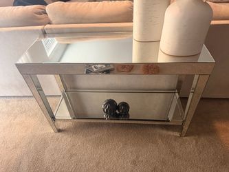 Mirrored Stand