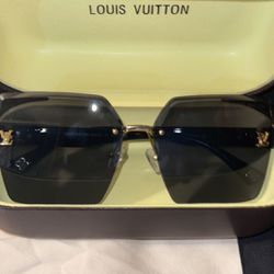 Louis Vuitton time trunk speedy for Sale in Austin, TX - OfferUp