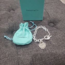 Tiffany & Co Toggle Heart Bracelet 
