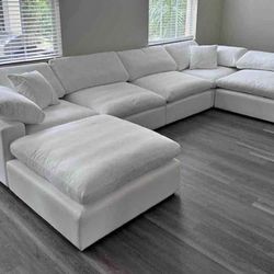 Limited time offer: exclusive deals on sectionals| Finance and delivery available!FREE ASSEMBLY.