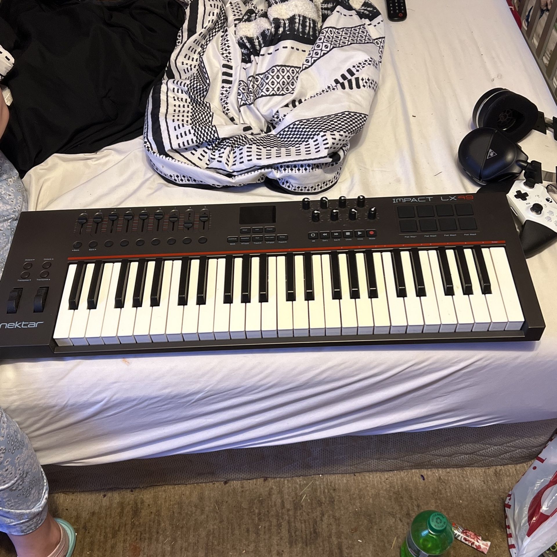 Nektar Impact LX49 Keyboard