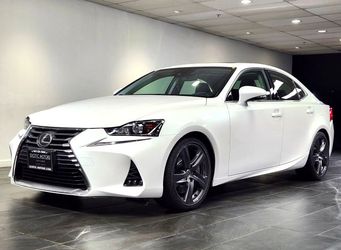 2017 Lexus IS