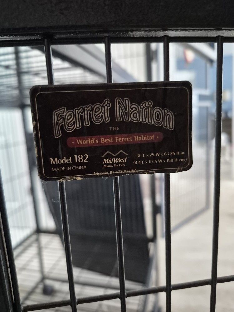Tri-level Ferret Habitat