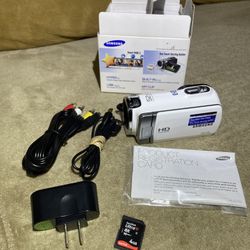 Samsung HMX-F90 Camcorder White 