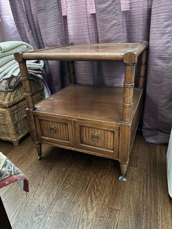 Free vintage square antique tv stand