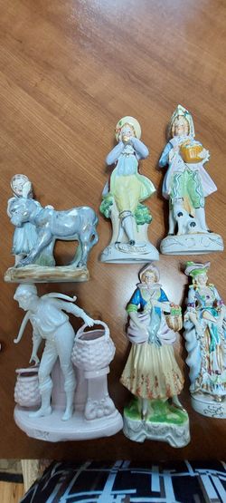 Figurines,  Stamped Japan.