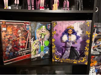 Monster high dolls
