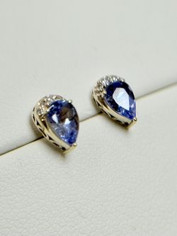 NWOT 9K Gold Pear-Shape 0.87ct Tanzanite Tanzanite, 0.048ct Diamonds Earrings