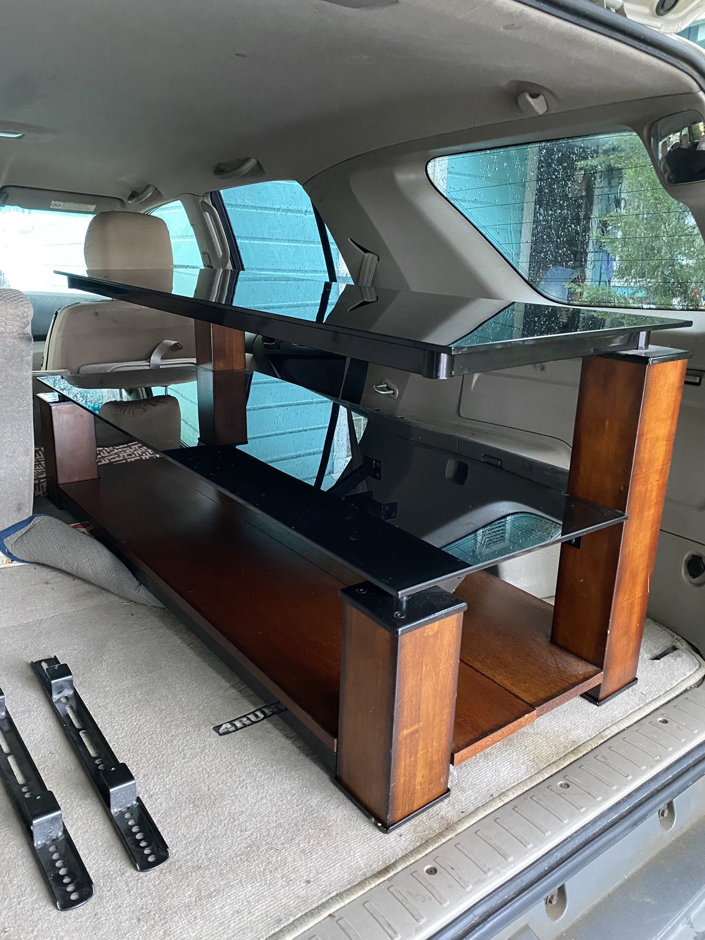 Entertaintment Center/ Tv Stand